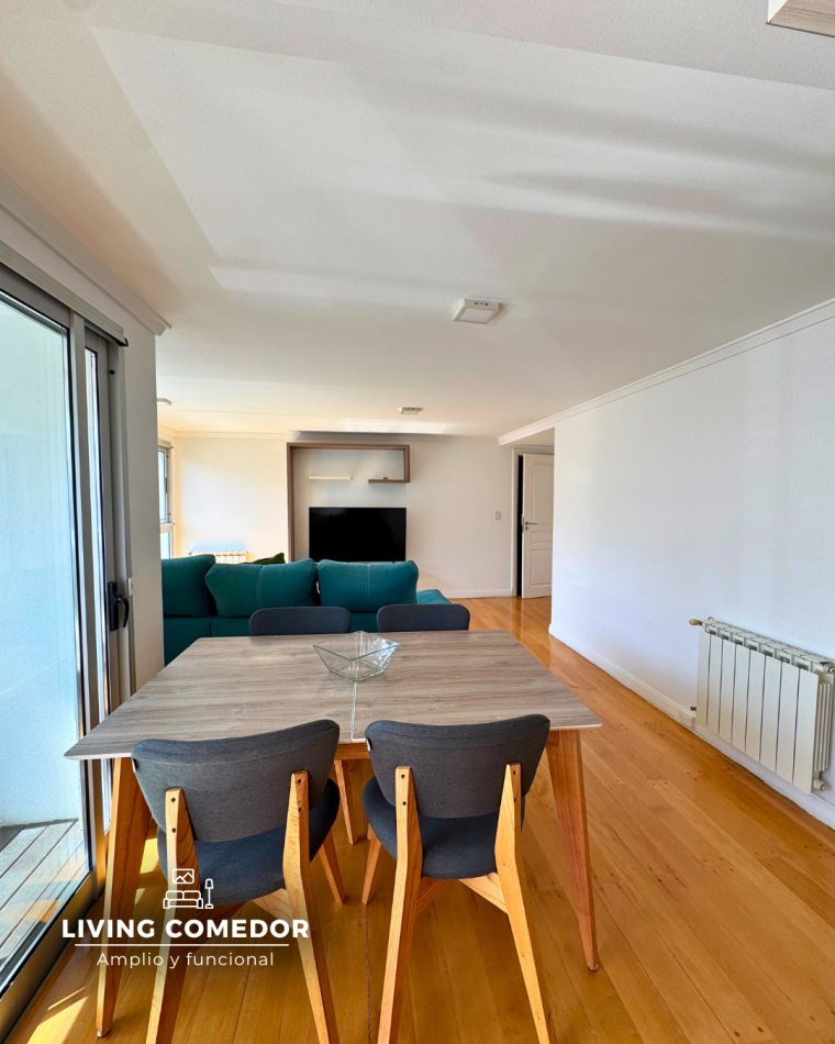 SEMIPISO DE TRES AMBIENTES CON BALCON AL FRENTE Y COCHERA CUBIERTA ZONA PLAZA MITRE. 