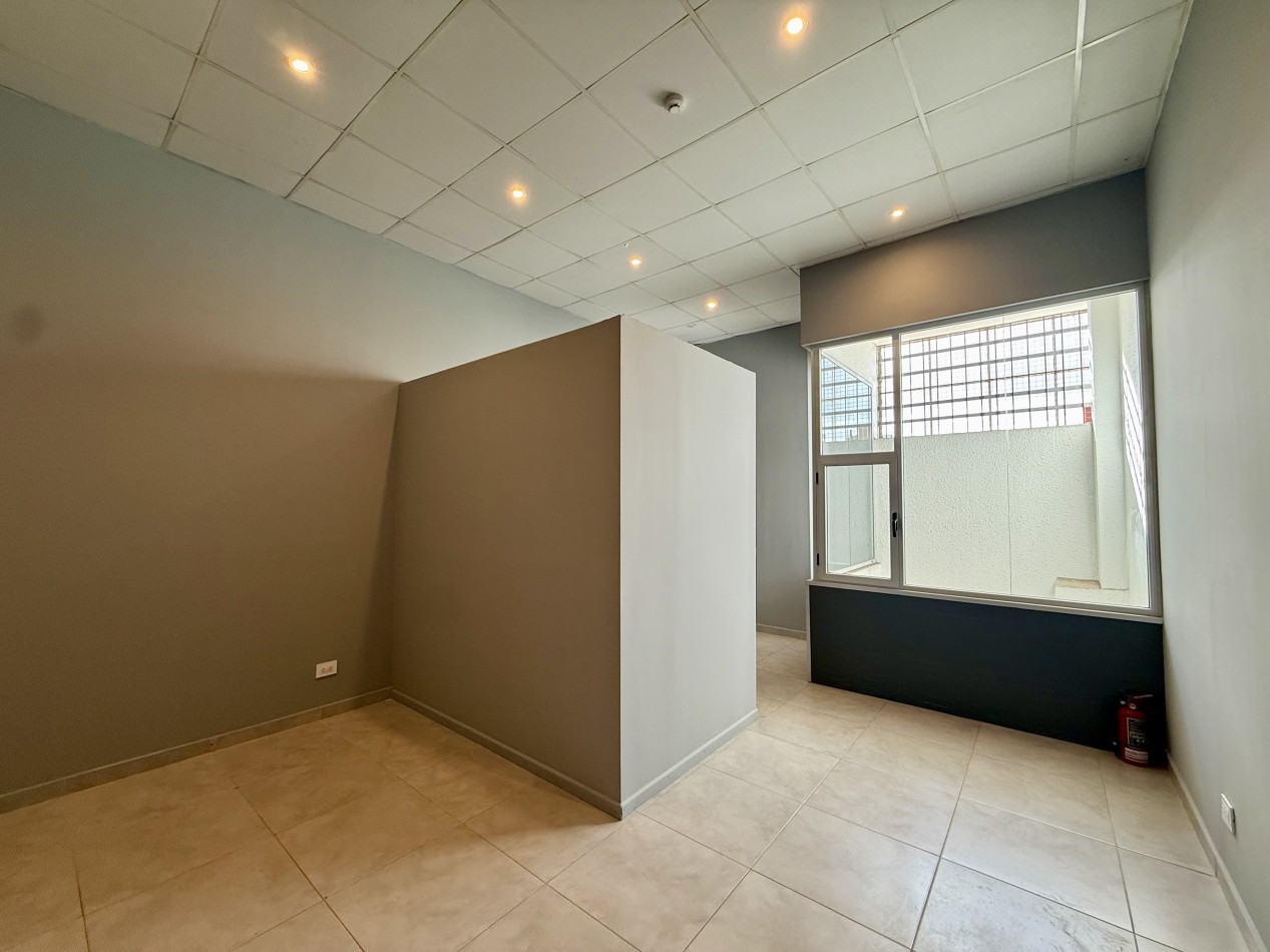 ALQUILER OFICINA SIN EXPENSAS EN BARRIO CHAUVIN. MAR DEL PLATA