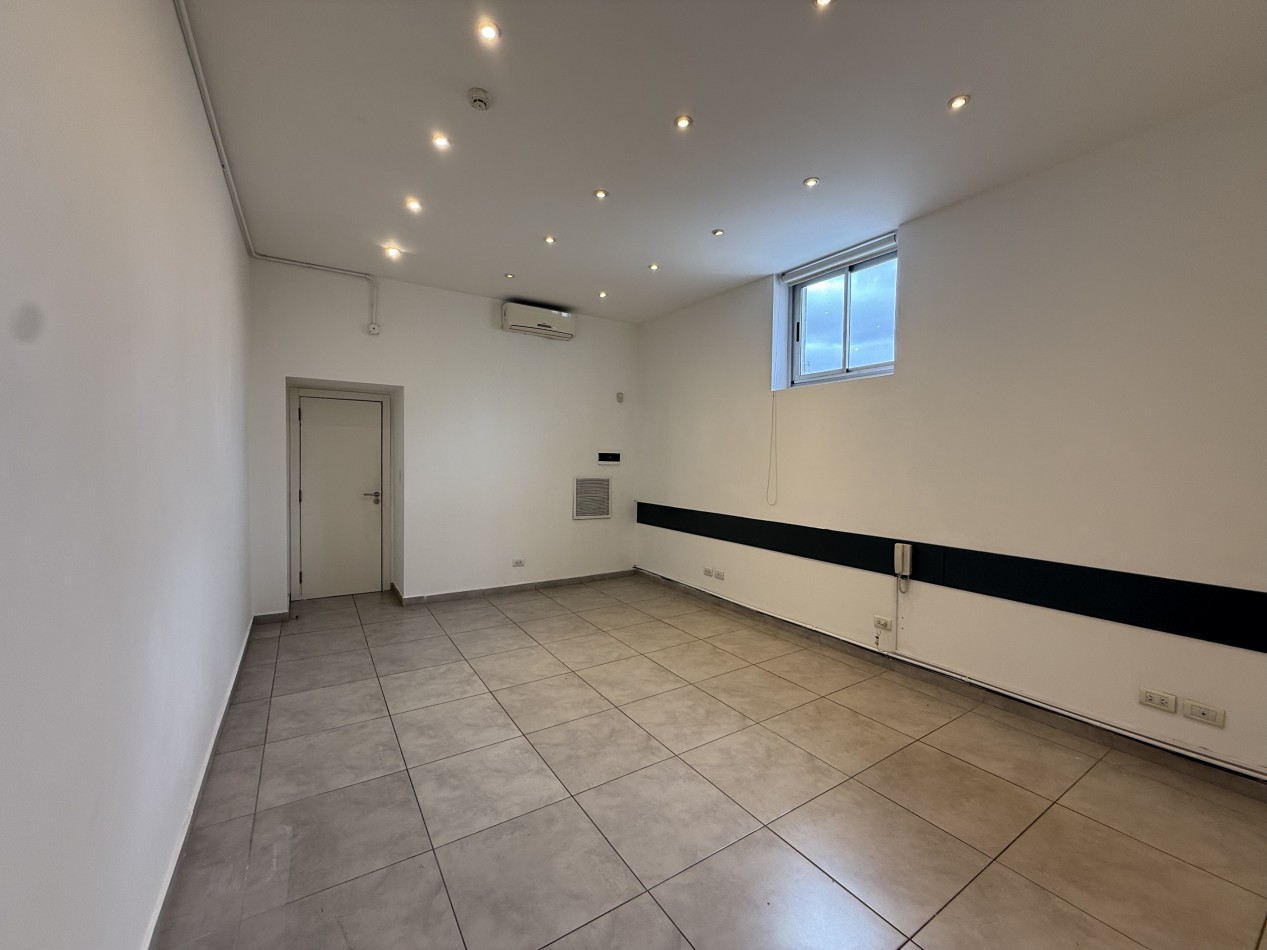 ALQUILER 24 MESES OFICINA SIN EXPENSAS EN BARRIO CHAUVIN. MAR DEL PLATA