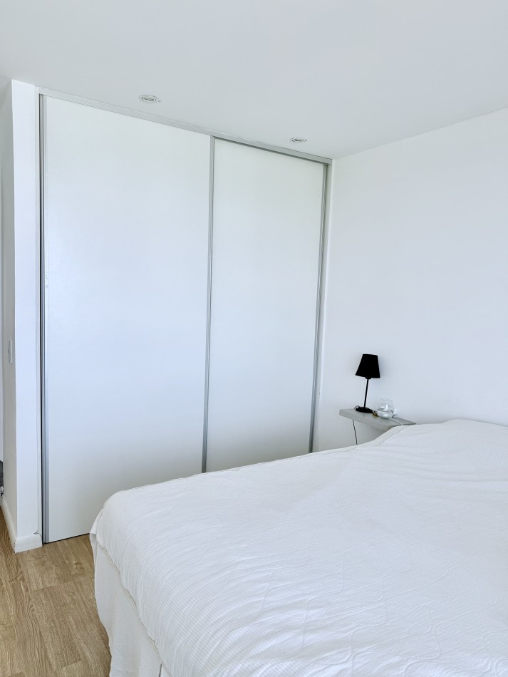 VENTA DEPARTAMENTO 2 AMBIENTES CON COCHERA, BALCON Y TERRAZA PRIVADA. MAR DEL PLATA