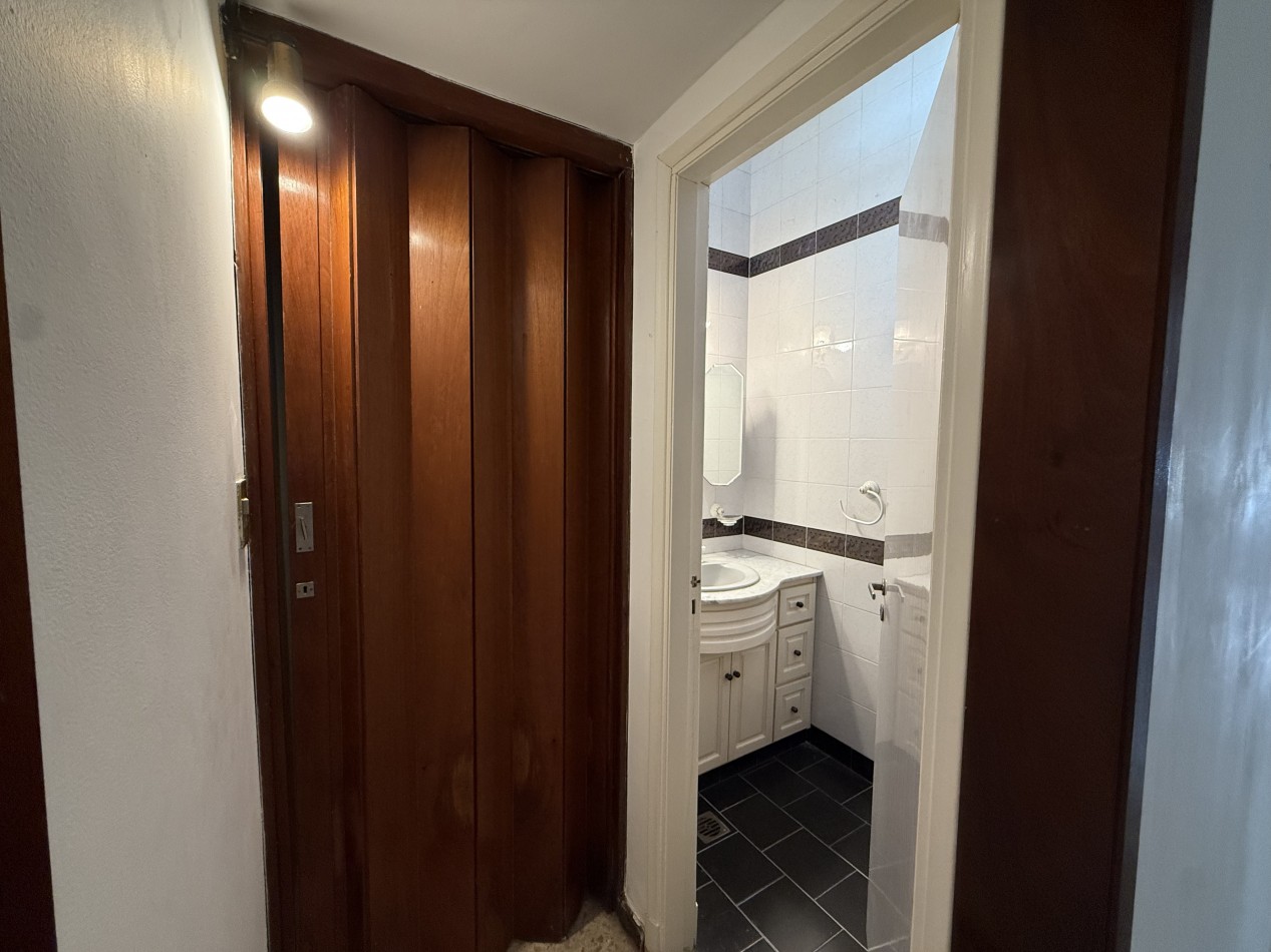 CHALET 3 AMBIENTES CON GARAGE, PATIO Y QUINCHO EN CHAUVIN. MAR DEL PLATA