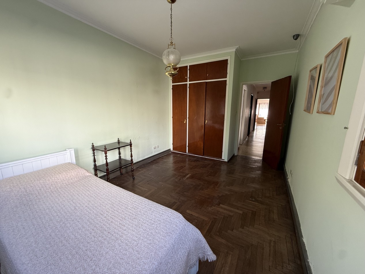 CHALET 3 AMBIENTES CON GARAGE, PATIO Y QUINCHO EN CHAUVIN. MAR DEL PLATA