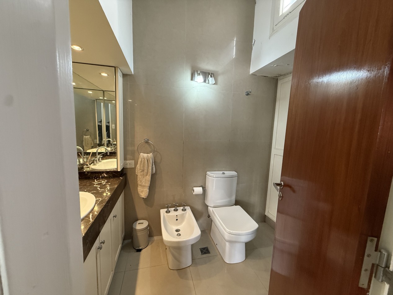 CHALET 3 AMBIENTES CON GARAGE, PATIO Y QUINCHO EN CHAUVIN. MAR DEL PLATA