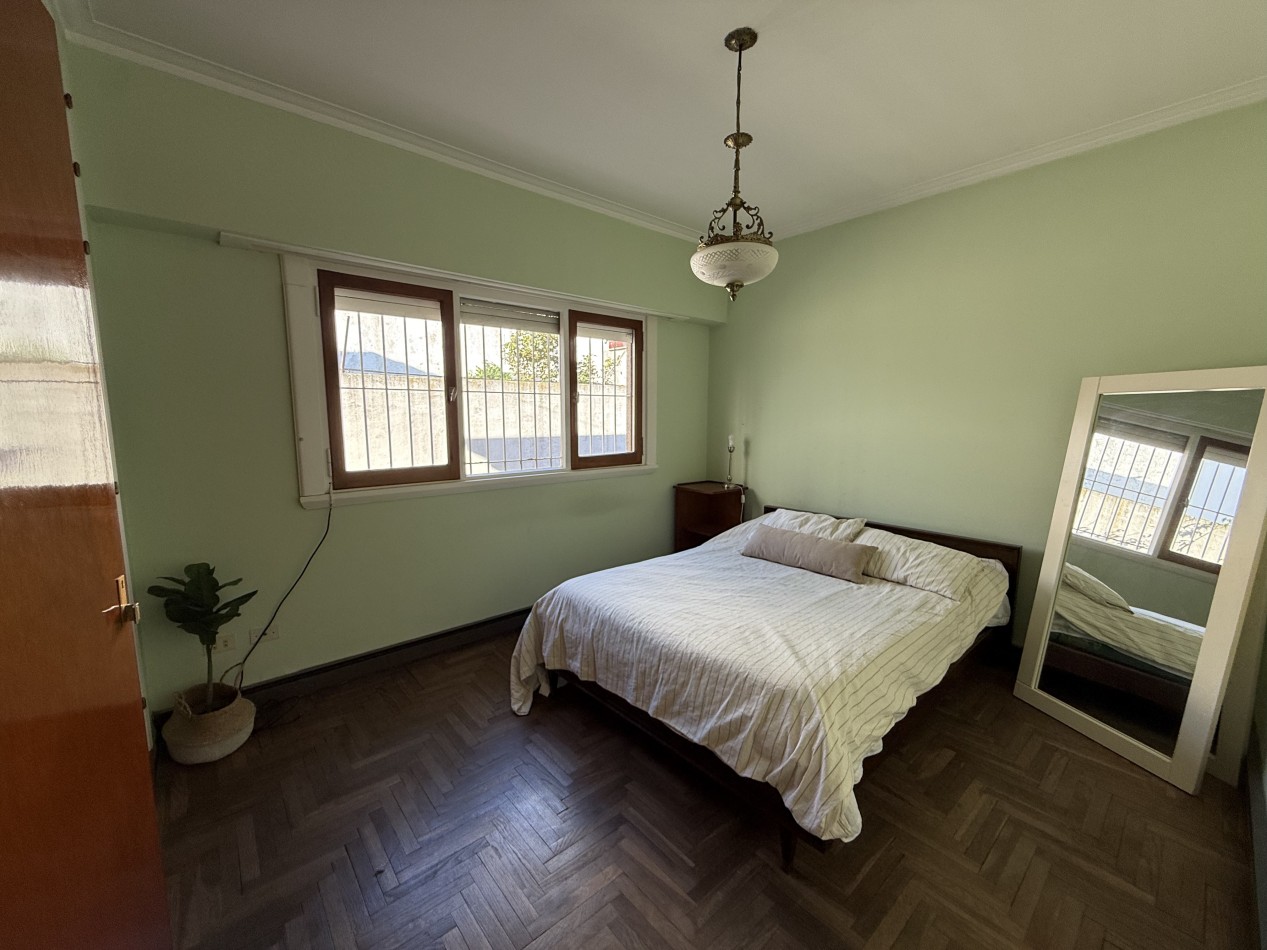 CHALET 3 AMBIENTES CON GARAGE, PATIO Y QUINCHO EN CHAUVIN. MAR DEL PLATA