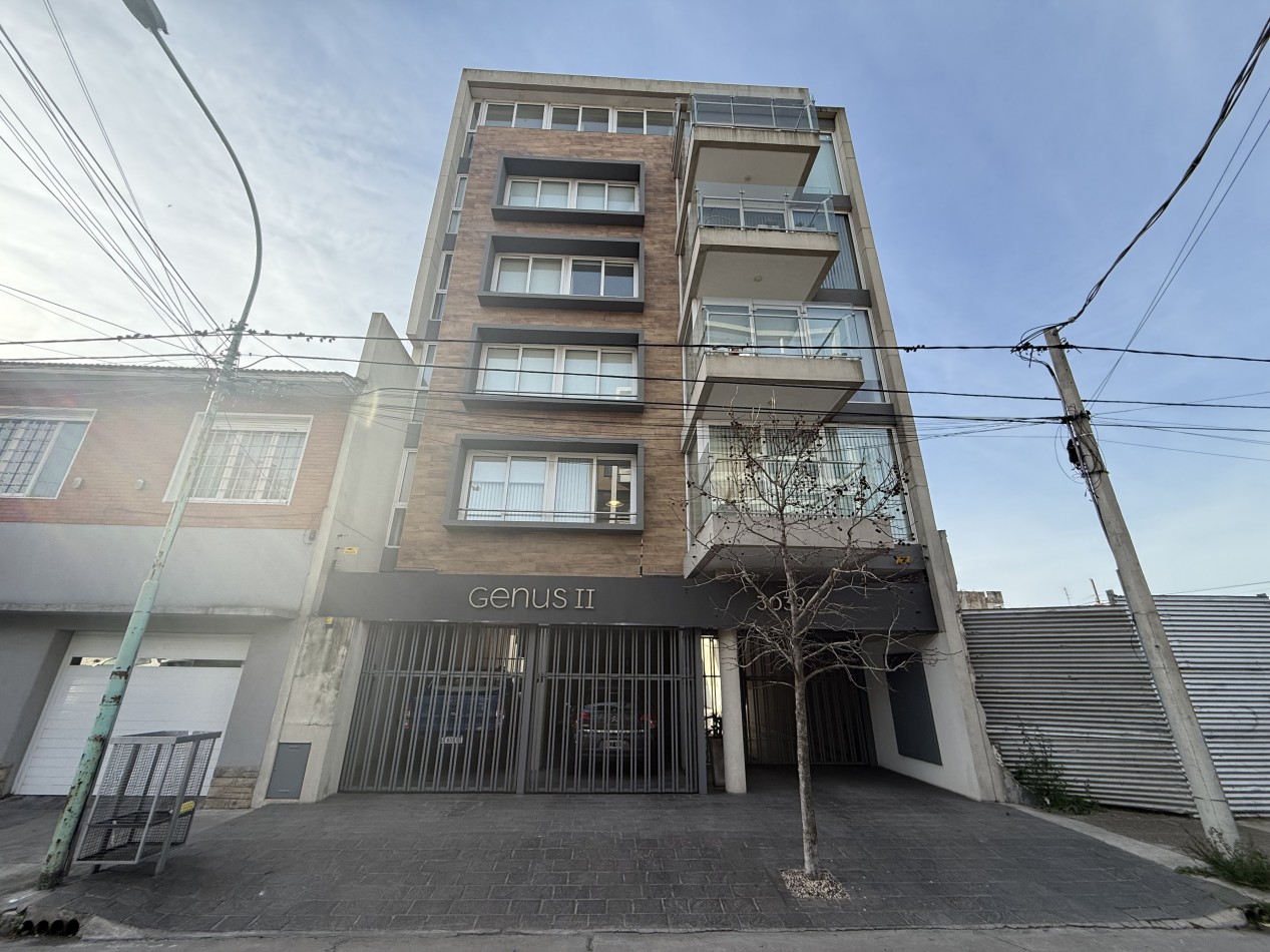 MODERNO SEMIPISO 2 AMBIENTES CON COCHERA Y BAULERA ZONA CHAUVIN. MAR DEL PLATA