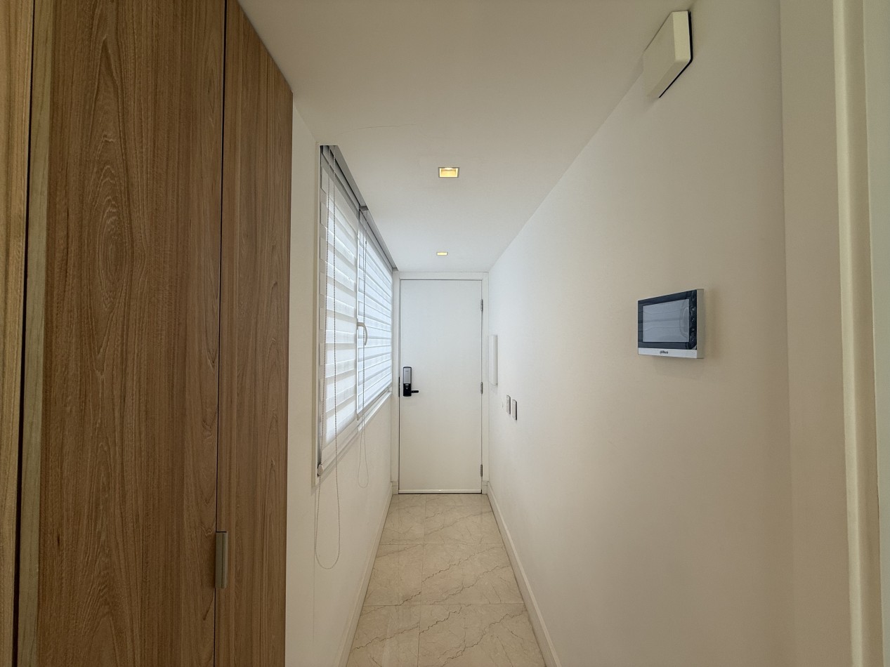 MODERNO SEMIPISO 2 AMBIENTES CON COCHERA Y BAULERA ZONA CHAUVIN. MAR DEL PLATA