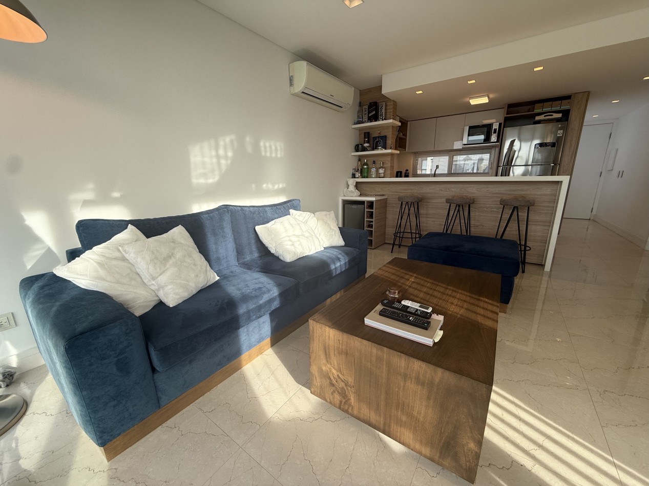 MODERNO SEMIPISO 2 AMBIENTES CON COCHERA Y BAULERA ZONA CHAUVIN. MAR DEL PLATA