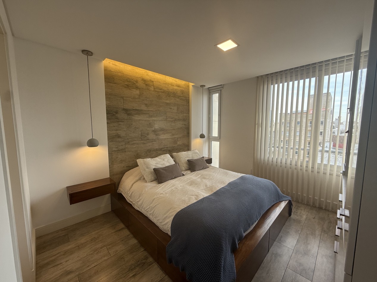 MODERNO SEMIPISO 2 AMBIENTES CON COCHERA Y BAULERA ZONA CHAUVIN. MAR DEL PLATA