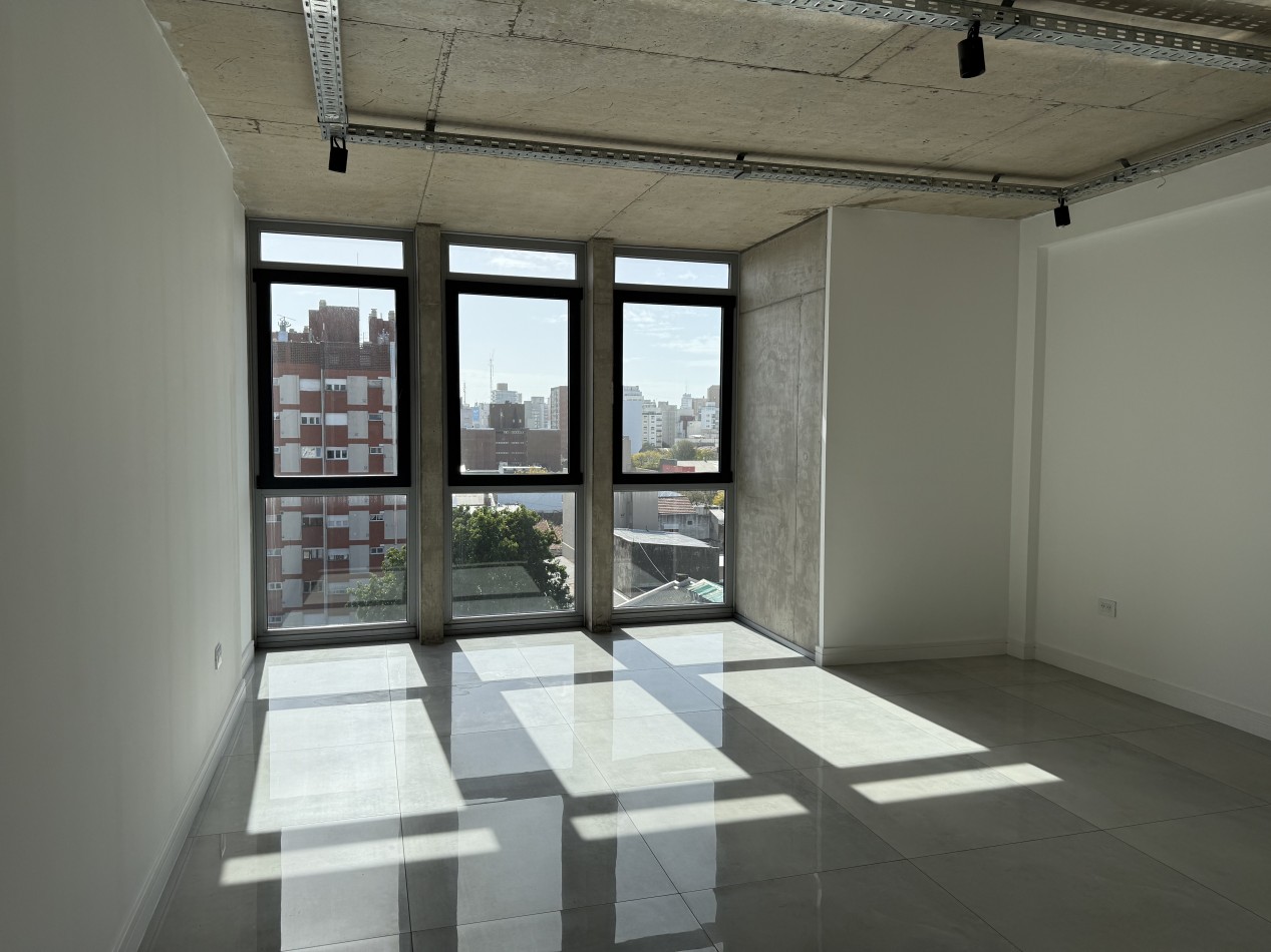 MODERNA OFICINA EN VENTA EN MACROCENTRO. MAR DEL PLATA