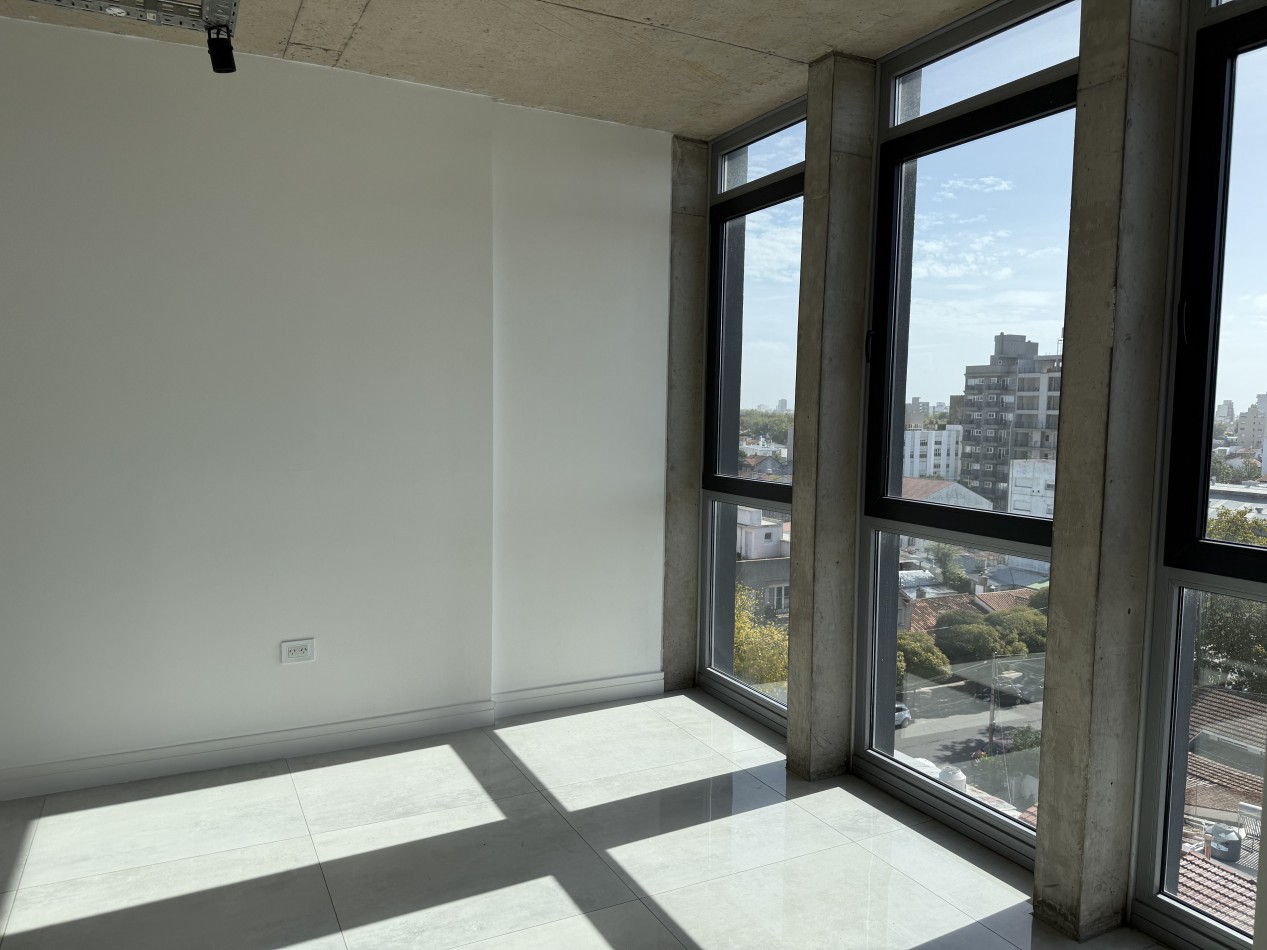 MODERNA OFICINA EN VENTA EN MACROCENTRO. MAR DEL PLATA