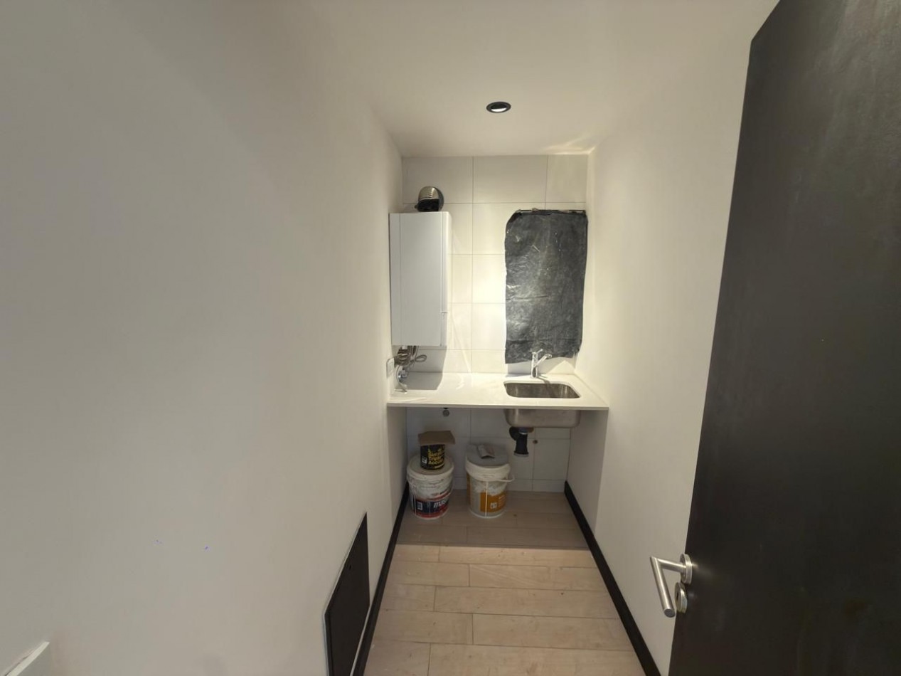 CASA RECICLADA CON PARQUE EN BARRIO SAN JOSE. MAR DEL PLATA