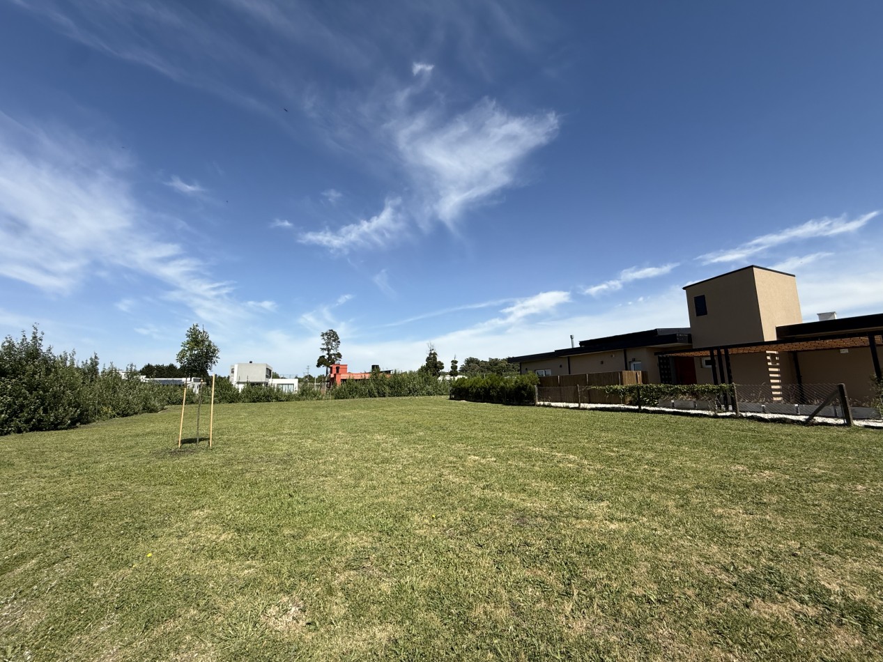 LOTE EN VENTA EN OPORTUNIDAD EN BARRIO PRIVADO ARENAS CHICO. MAR DEL PLATA