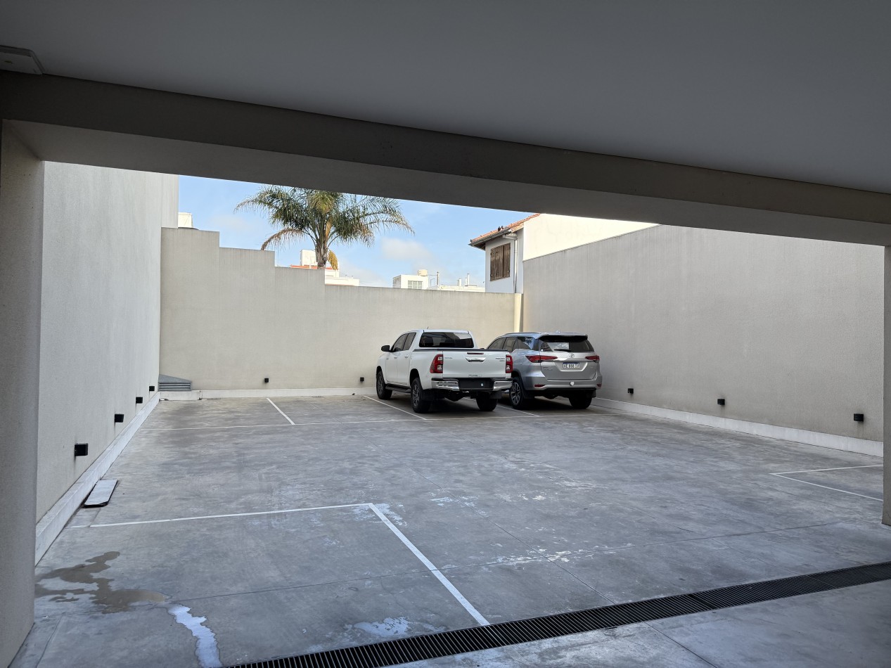 ALQUILER 24 MESES COCHERA EN ZONA MACROCENTRO. MAR DEL PLATA