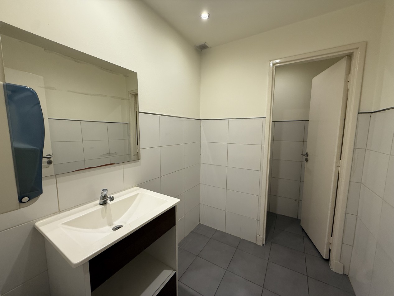 IMPORTANTE LOCAL EN ALQUILER SOBRE AV. CHAMPAGNAT. MAR DEL PLATA