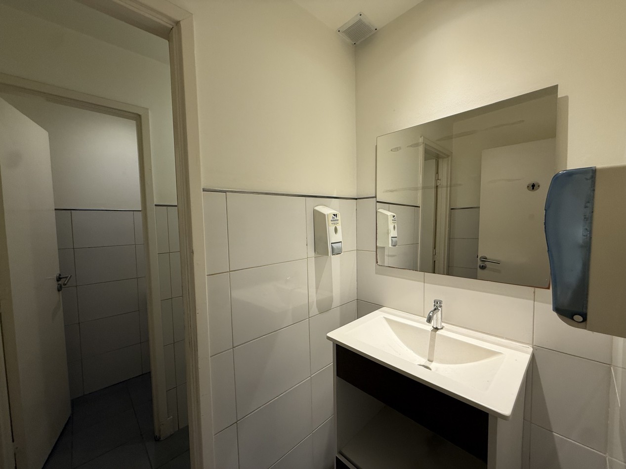 IMPORTANTE LOCAL EN ALQUILER SOBRE AV. CHAMPAGNAT. MAR DEL PLATA