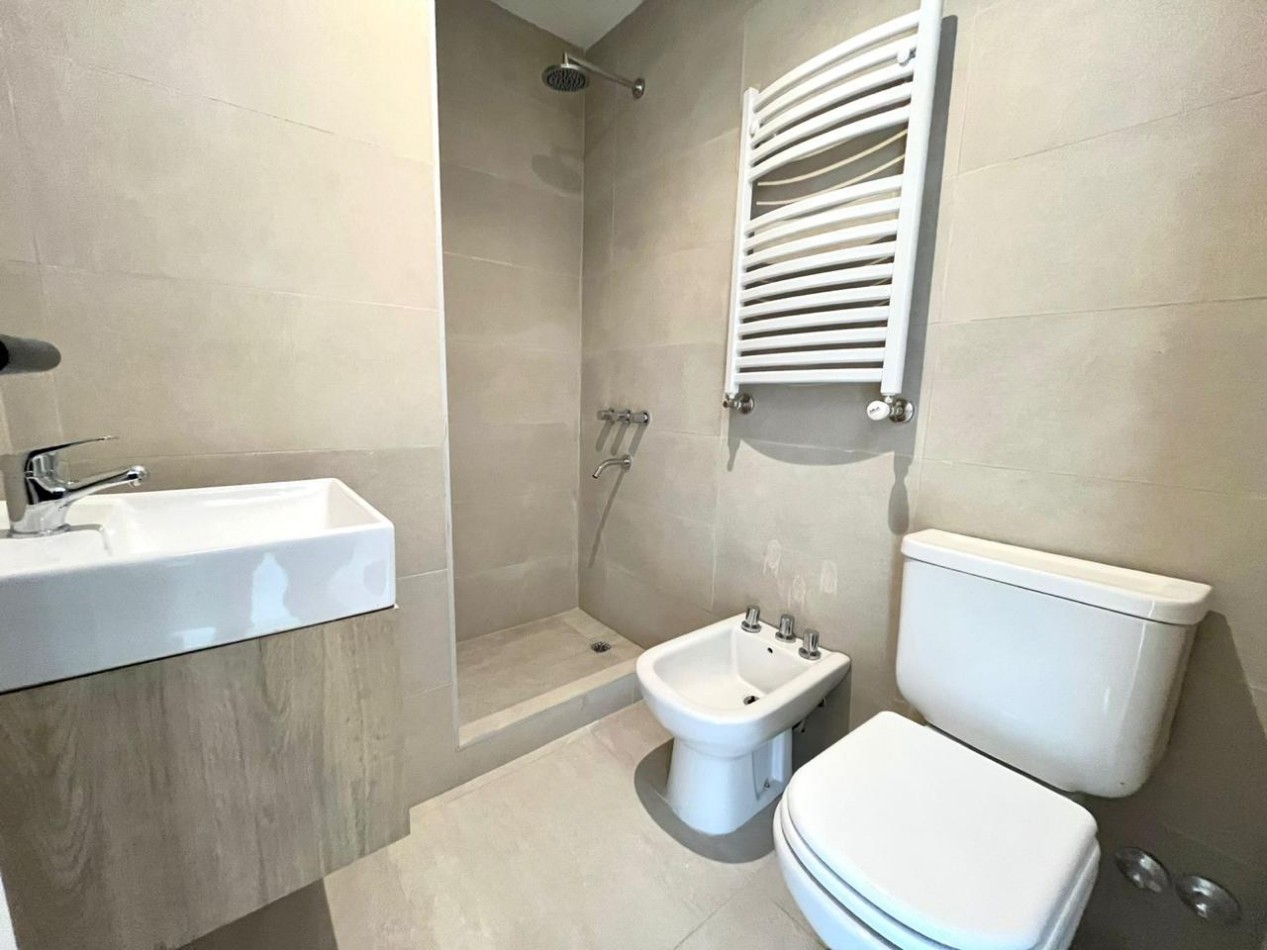 VENTA DEPARTAMENTO 2 AMBIENTES A ESTRENAR CON COCHERA ZONA ALDREY. MAR DEL PLATA