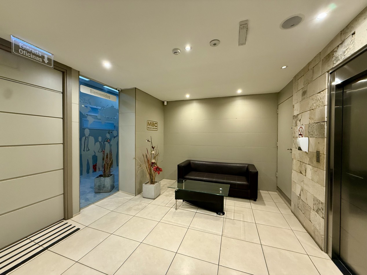 MODERNA OFICINA EN ALQUILER SIN EXPENSAS - ZONA CHAUVIN. MAR DEL PLATA