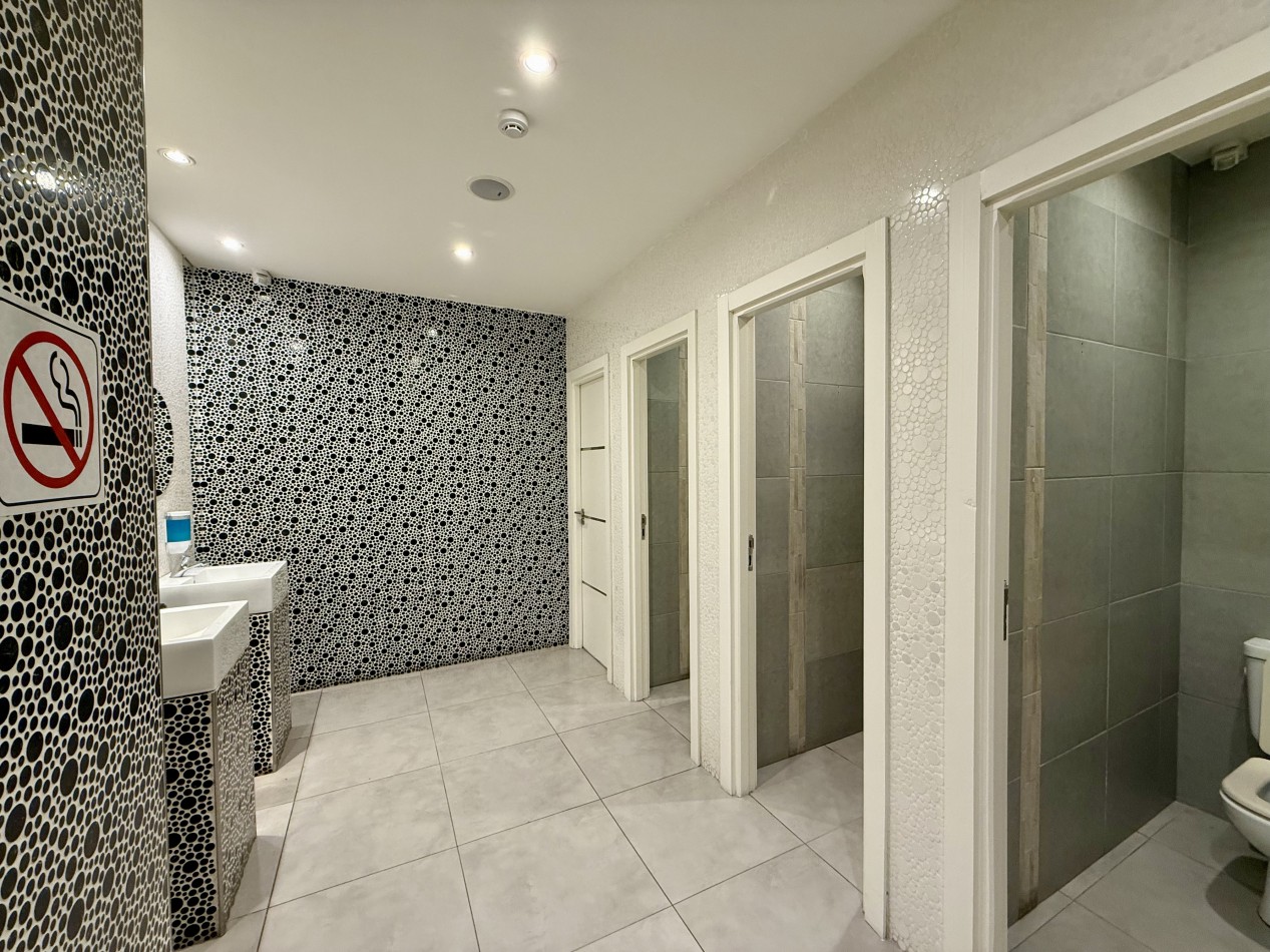 MODERNA OFICINA EN ALQUILER SIN EXPENSAS - ZONA CHAUVIN. MAR DEL PLATA