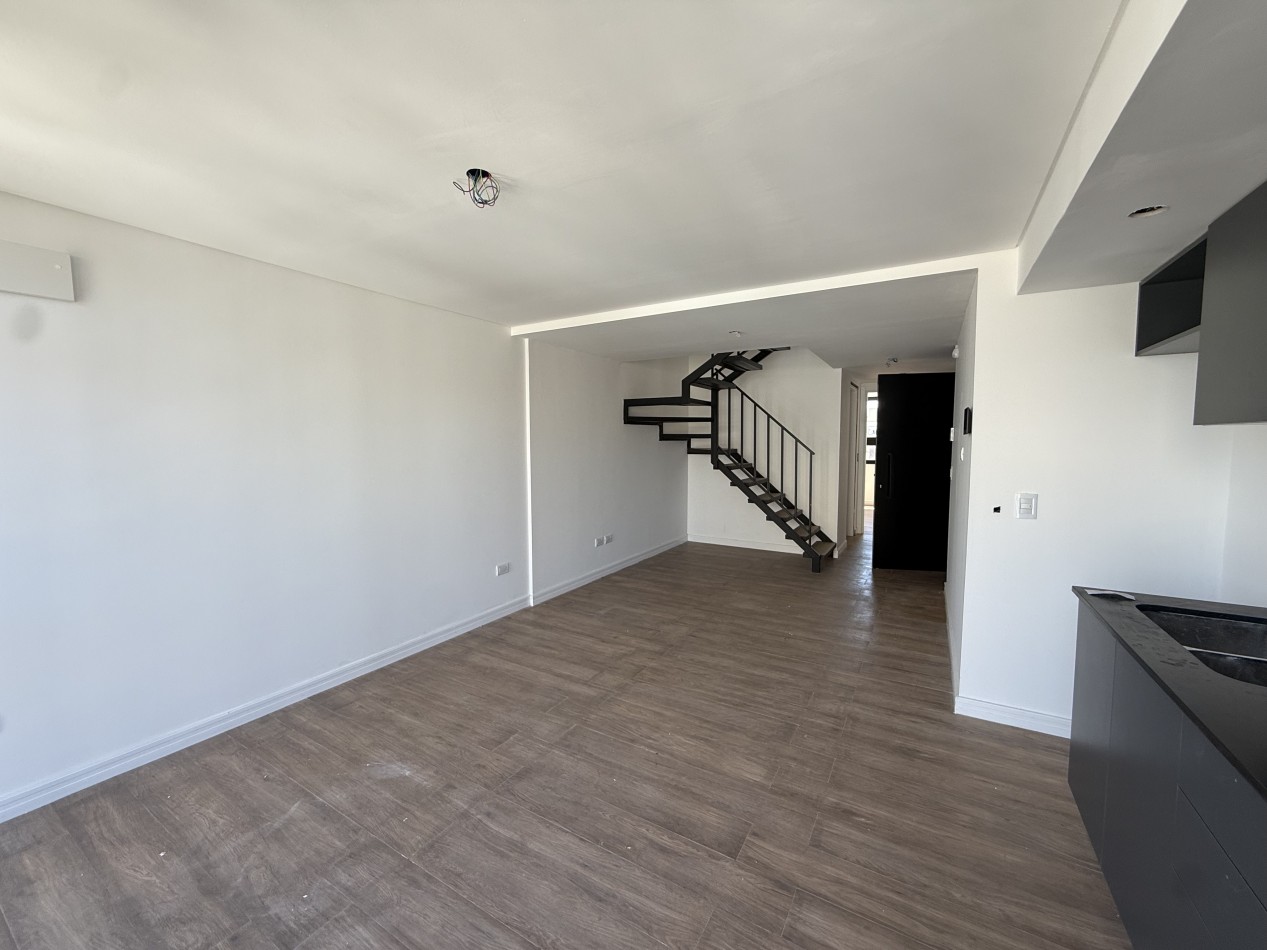 VENTA DEPARTAMENTO 2 AMBIENTES A ESTRENAR CON BALCON Y TERRAZA - EDIFICIO REDBRICKS. MAR DEL PLATA