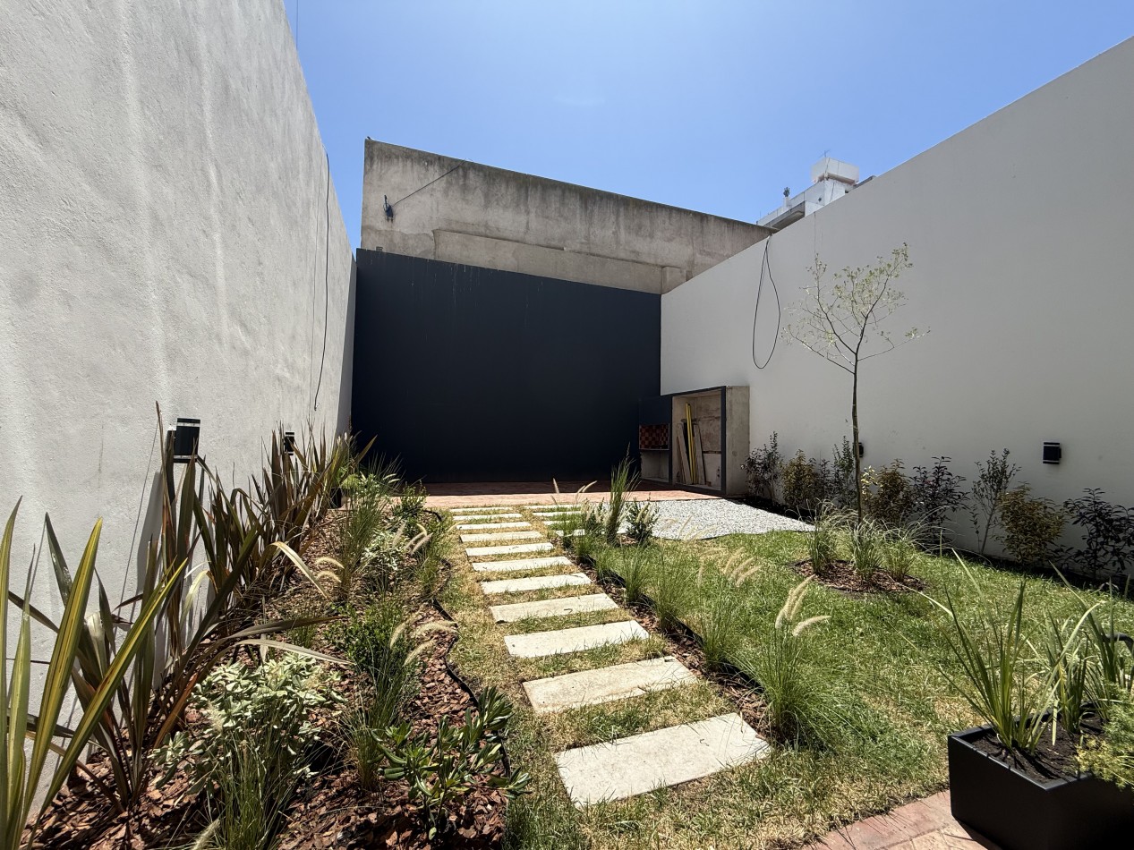 VENTA DEPARTAMENTO 2 AMBIENTES A ESTRENAR AMOBLADO Y CON BALCON -  TORRE REDBRICKS. MAR DEL PLATA