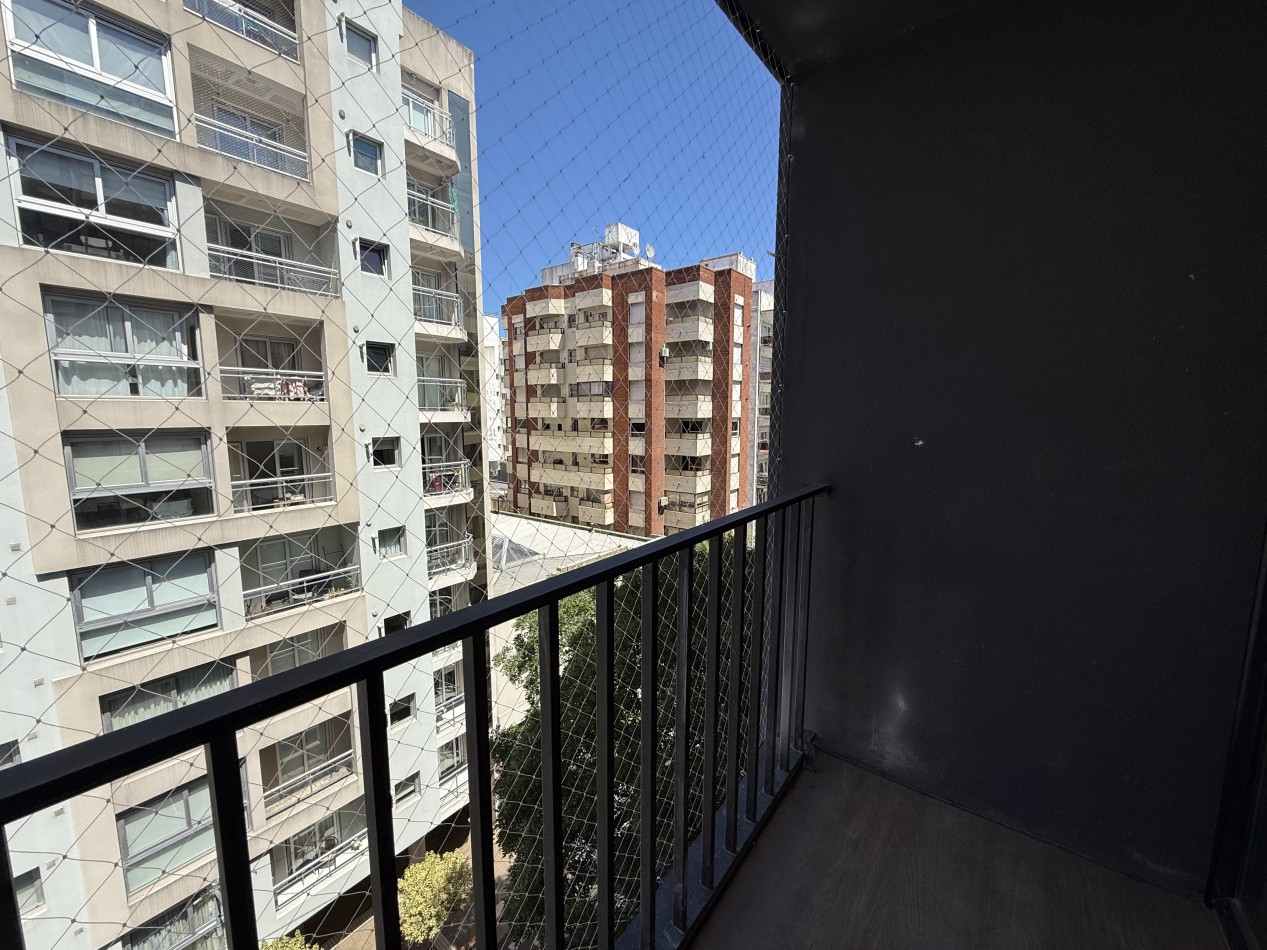 VENTA DEPARTAMENTO 2 AMBIENTES A ESTRENAR AMOBLADO Y CON BALCON -  TORRE REDBRICKS. MAR DEL PLATA
