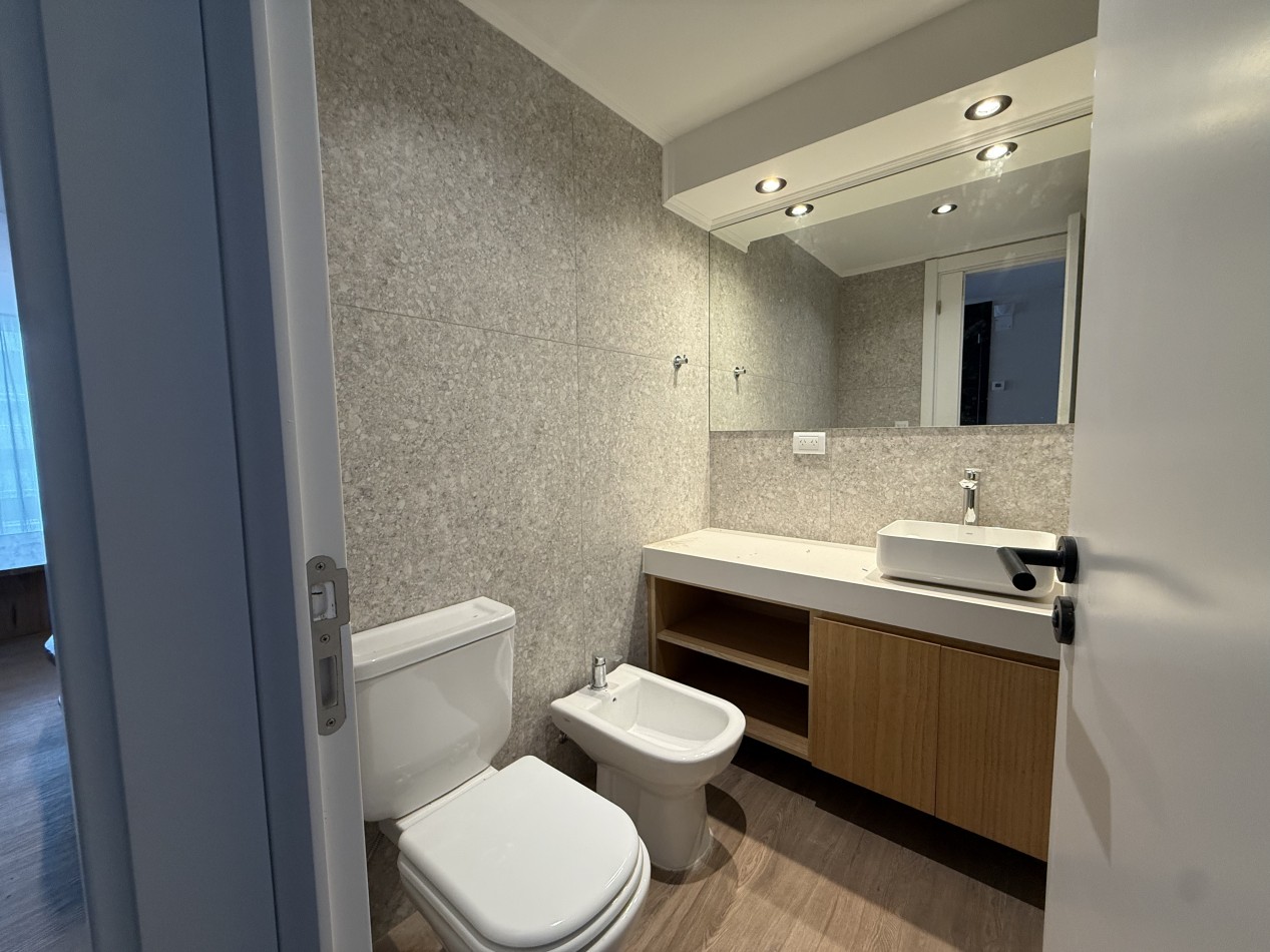 VENTA DEPARTAMENTO 2 AMBIENTES A ESTRENAR AMOBLADO Y CON BALCON -  TORRE REDBRICKS. MAR DEL PLATA