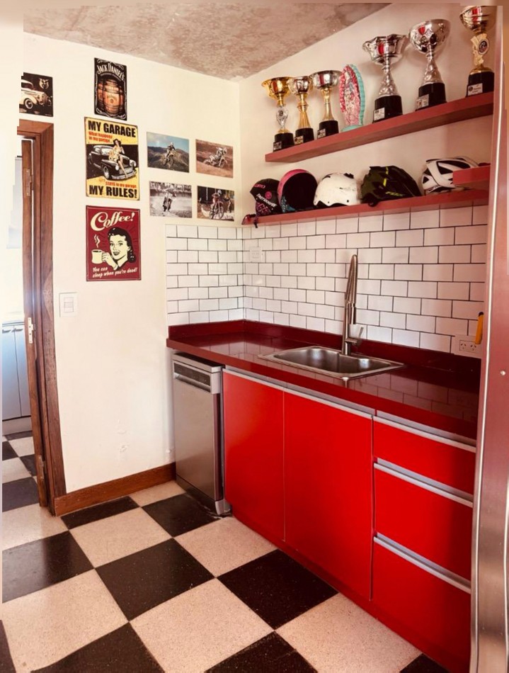 CASA DE CATEGORIA EN BARRIO PRIVADO ARENAS DEL SUR. MAR DEL PLATA