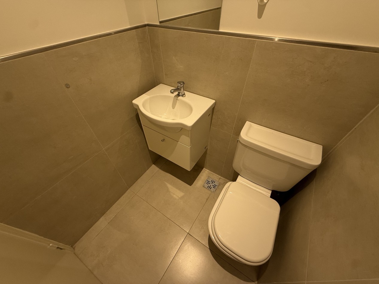 OFICINA EN ALQUILER SIN EXPENSAS SOBRE AV. JUAN B JUSTO. MAR DEL PLATA