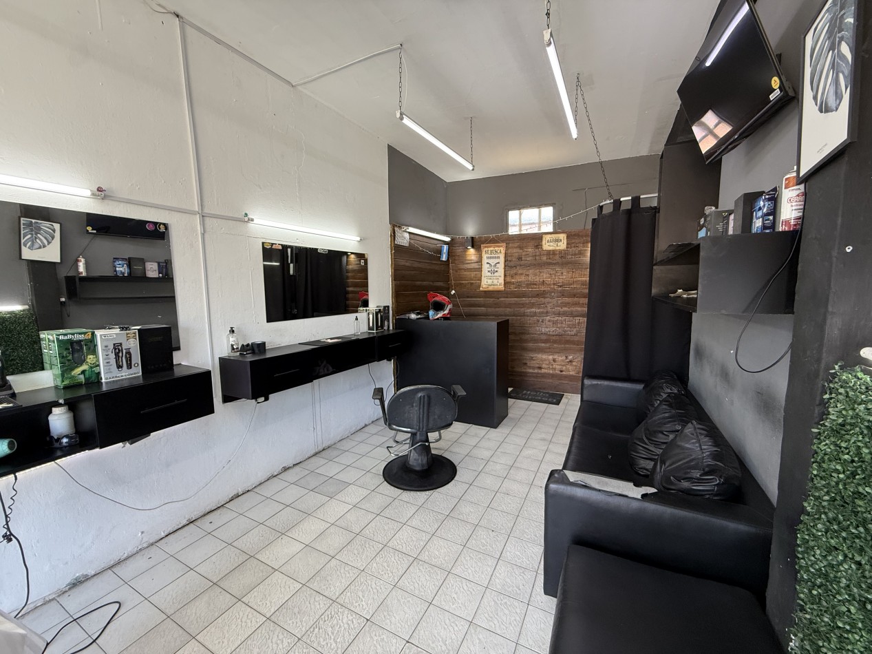 VENTA PROPIEDAD EN BLOCK- 4 LOCALES + PH 3 AMBIENTES APTO CREDITO. MAR DEL PLATA