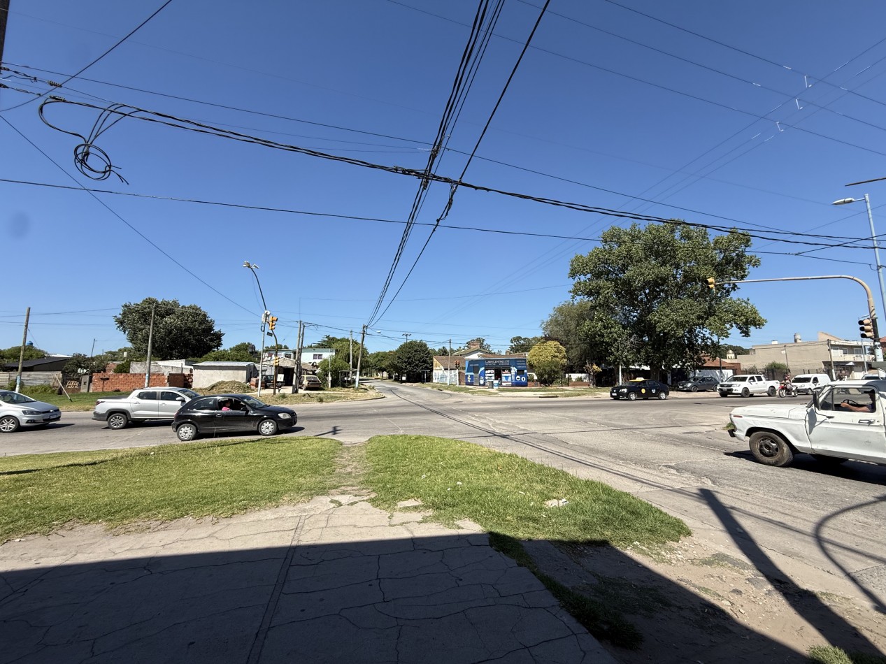 VENTA PROPIEDAD EN BLOCK- 4 LOCALES + PH 3 AMBIENTES APTO CREDITO. MAR DEL PLATA