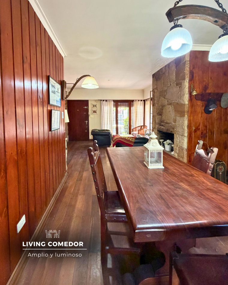 CASA DE TRES AMBIENTES CON DEPENDENCIA Y PARQUE - ZONA LOS PINARES 