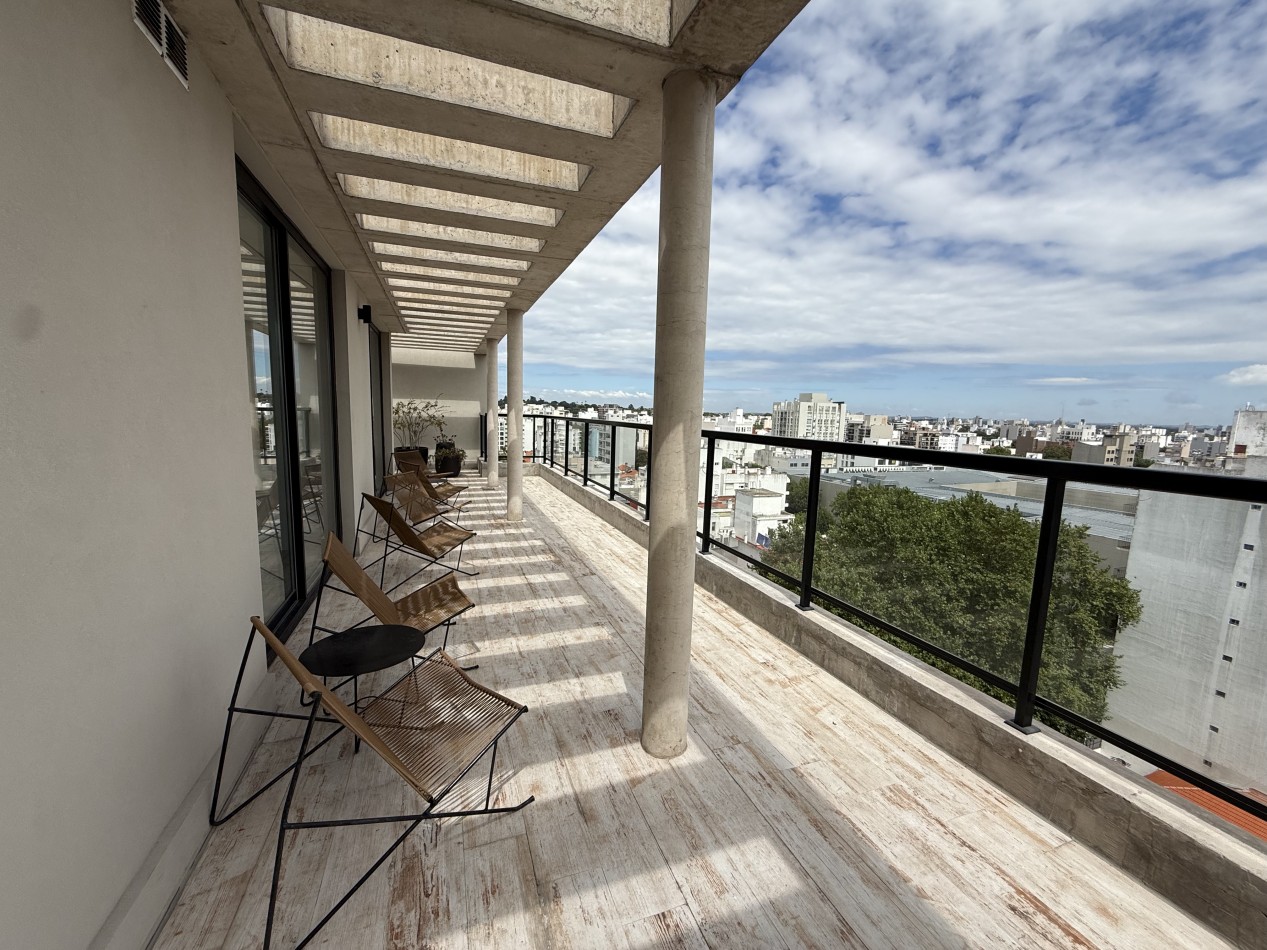 VENTA DEPARTAMENTO 2 AMBIENTES DE CATEGORIA CON COCHERA Y AMENITIES EN GUEMES. MAR DEL PLATA