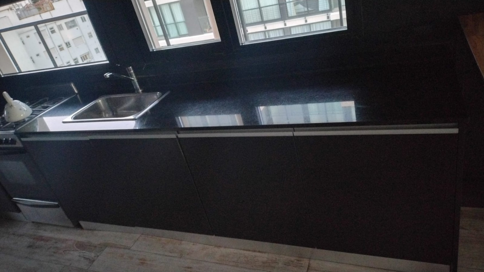 VENTA DEPARTAMENTO 2 AMBIENTES DE CATEGORIA CON COCHERA Y AMENITIES EN GUEMES. MAR DEL PLATA