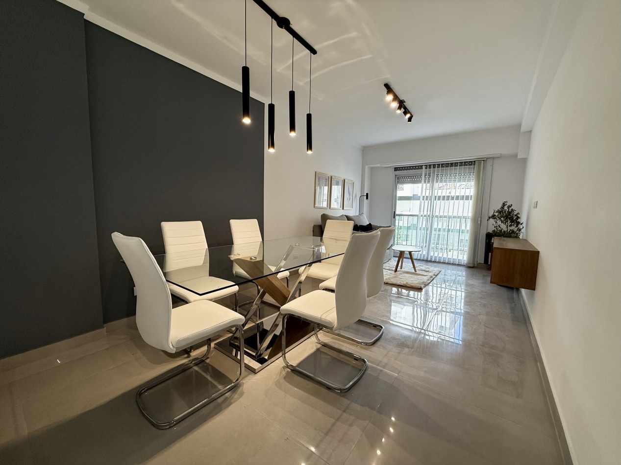 VENTA DEPARTAMENTO 3 AMBIENTES RECICLADO Y AMOBLADO CON BALCON. MAR DEL PLATA