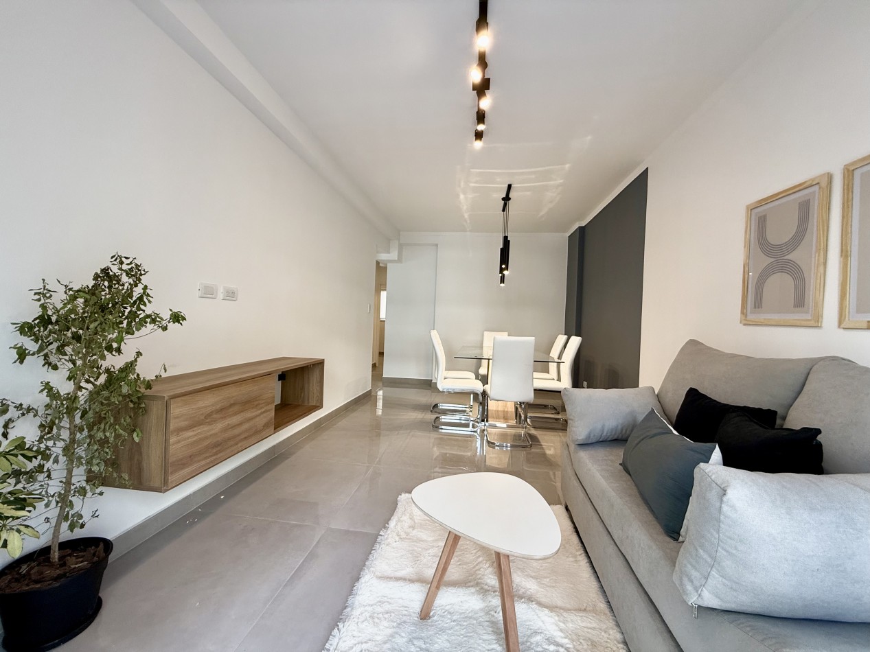 VENTA DEPARTAMENTO 3 AMBIENTES RECICLADO Y AMOBLADO CON BALCON. MAR DEL PLATA