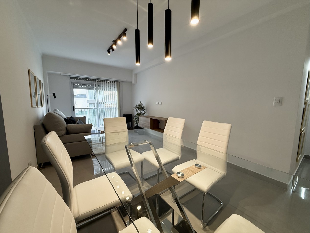 VENTA DEPARTAMENTO 3 AMBIENTES RECICLADO Y AMOBLADO CON BALCON. MAR DEL PLATA