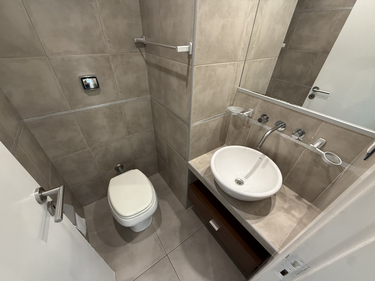 VENTA DEPARTAMENTO 3 AMBIENTES EN EDIFICIO LINEHOUSE CON COCHERA - PLAZA MITRE. MAR DEL PLATA