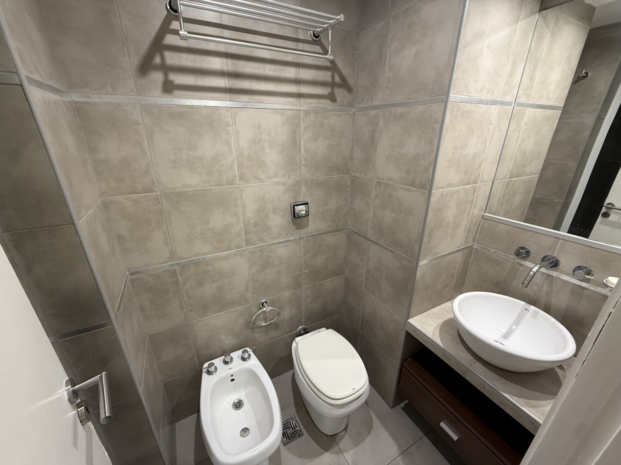 VENTA DEPARTAMENTO 3 AMBIENTES EN EDIFICIO LINEHOUSE CON COCHERA - PLAZA MITRE. MAR DEL PLATA