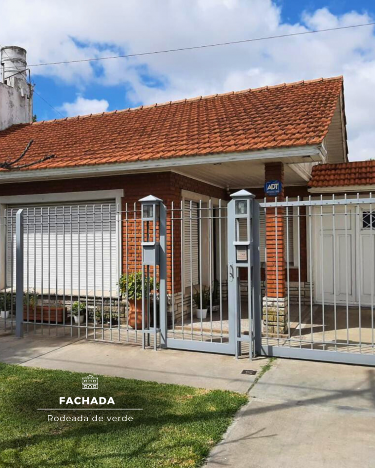 CHALET SOBRE AV PASO, BARRIO CHAUVIN  