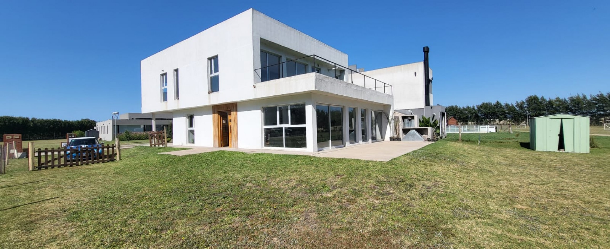 VENTA MODERNA CASA EN BARRIO PRIVADO TIERRAS DEL MAR. MAR DEL PLATA
