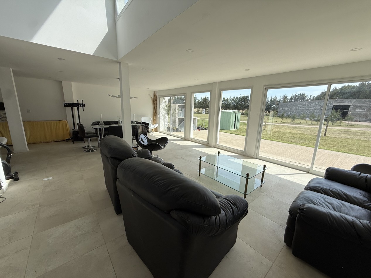 VENTA MODERNA CASA EN BARRIO PRIVADO TIERRAS DEL MAR. MAR DEL PLATA