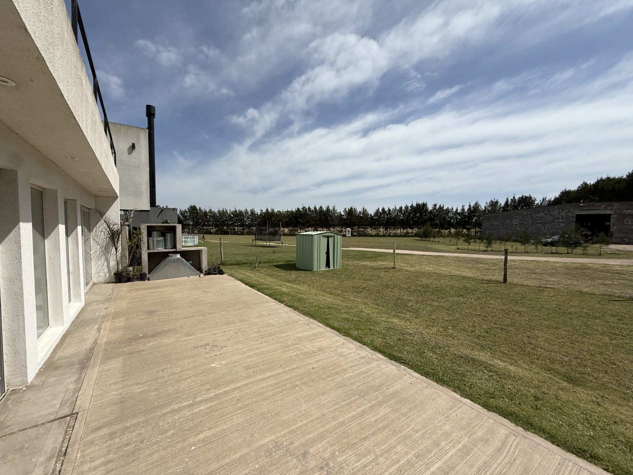 VENTA MODERNA CASA EN BARRIO PRIVADO TIERRAS DEL MAR. MAR DEL PLATA