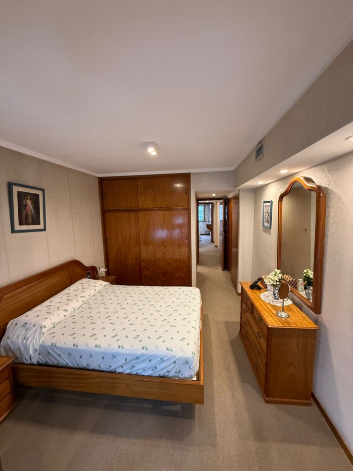 EXCLUSIVO PISO COMPLETO 4 AMBIENTES CON COCHERA Y MONOAMBIENTE - APTO CREDITO. MAR DEL PLATA