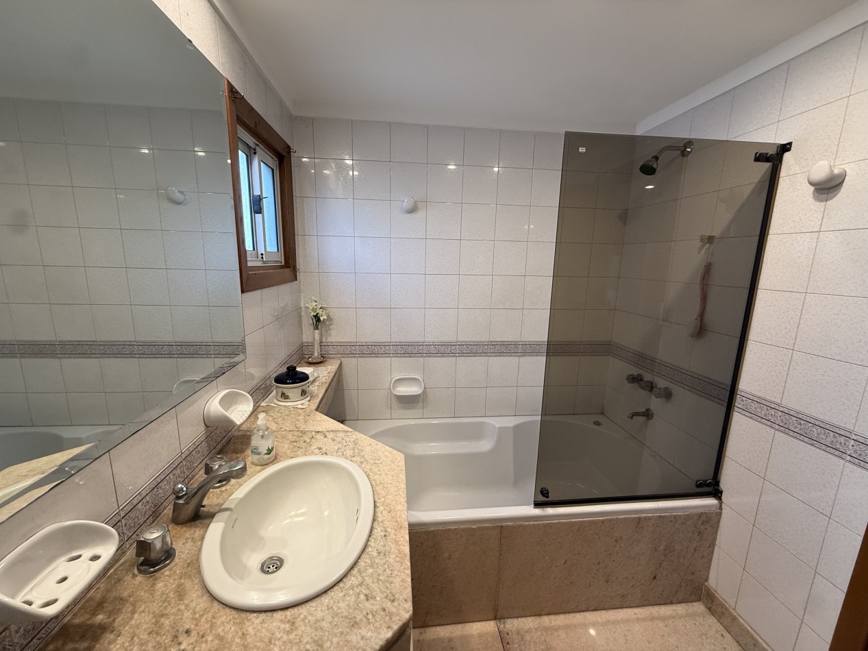 EXCLUSIVO PISO COMPLETO 4 AMBIENTES CON COCHERA Y MONOAMBIENTE - APTO CREDITO. MAR DEL PLATA