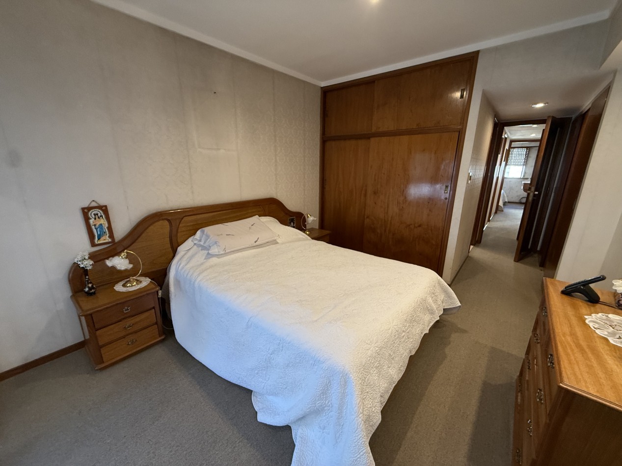 EXCLUSIVO PISO COMPLETO 4 AMBIENTES CON COCHERA Y MONOAMBIENTE - APTO CREDITO. MAR DEL PLATA