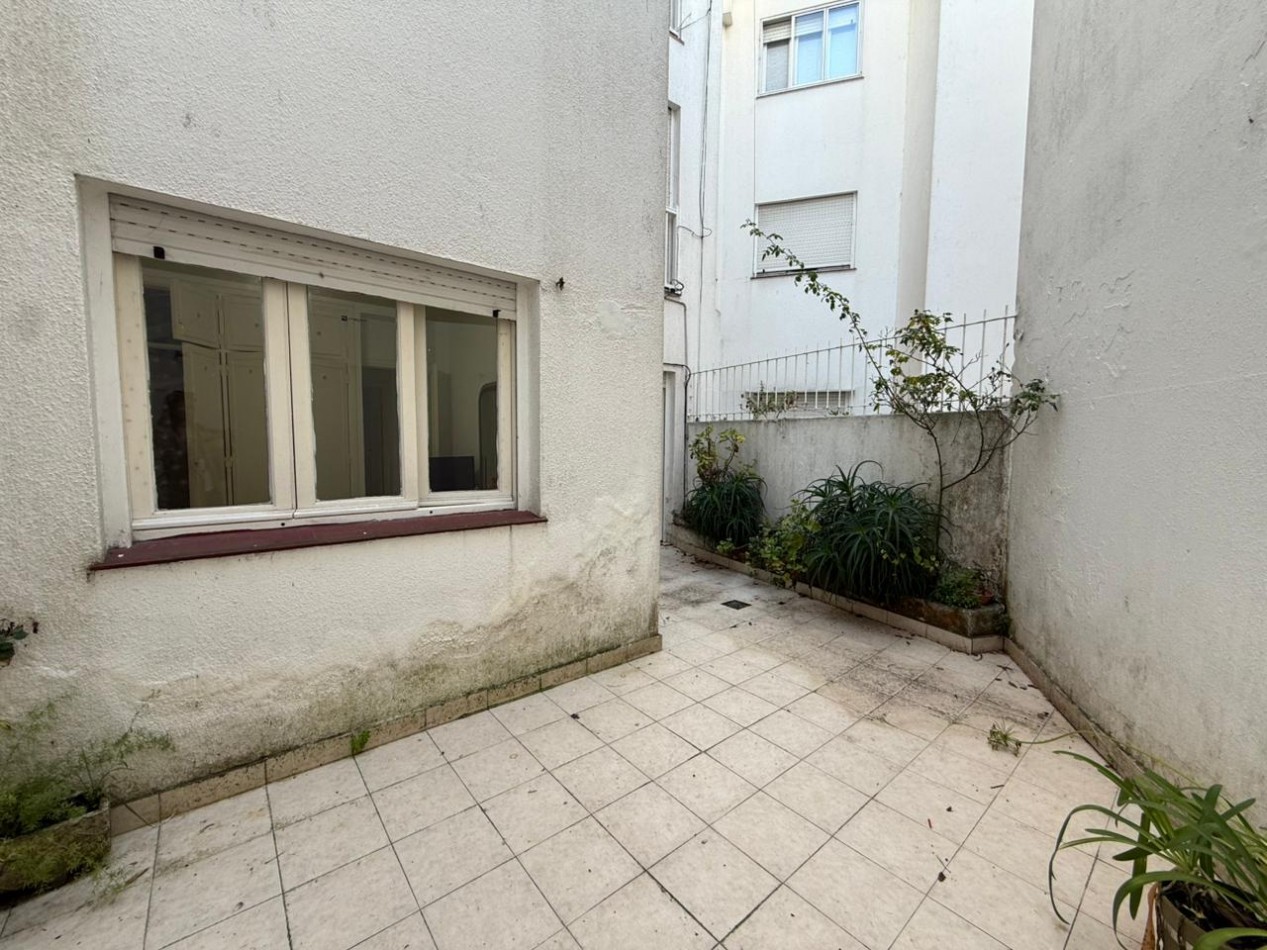 DEPARTAMENTO 3 AMBIENTES CON DEPENDENCIA - PRIMERA LINEA AL MAR - PLAYA CHICA. MAR DEL PLATA 