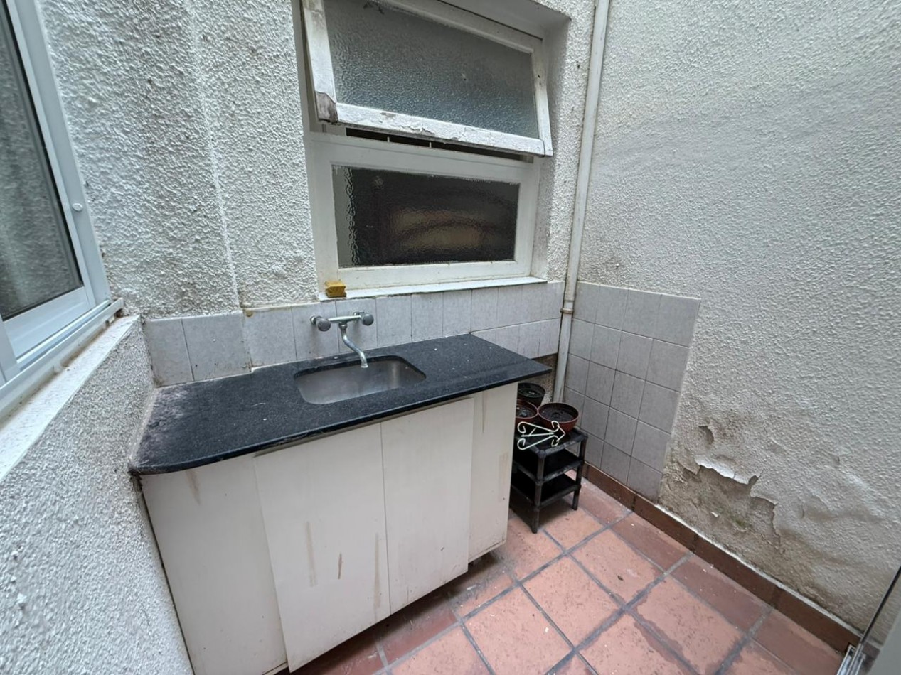 DEPARTAMENTO 3 AMBIENTES CON DEPENDENCIA - PRIMERA LINEA AL MAR - PLAYA CHICA. MAR DEL PLATA 