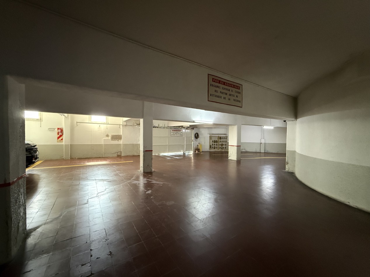 DEPARTAMENTO 3 AMBIENTES CON DEPENDENCIA - PRIMERA LINEA AL MAR - PLAYA CHICA. MAR DEL PLATA 