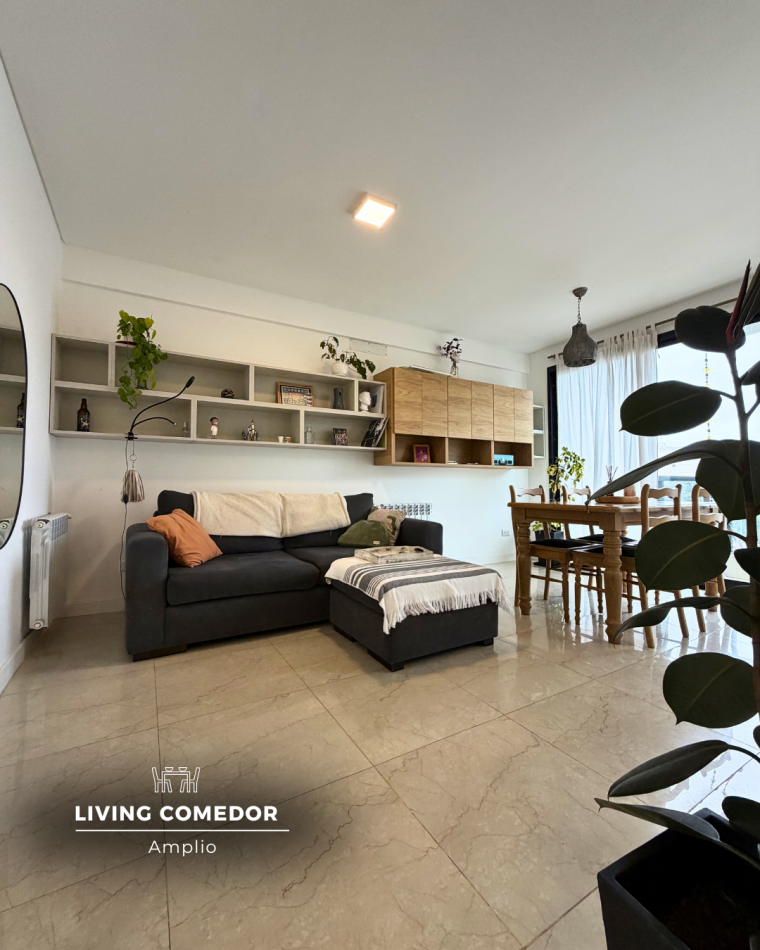 DEPARTAMENTO DE 2 AMBIENTES CON COCHERA, BAULERA Y OFICINA PRIVADA. BARRIO SAN JOSE