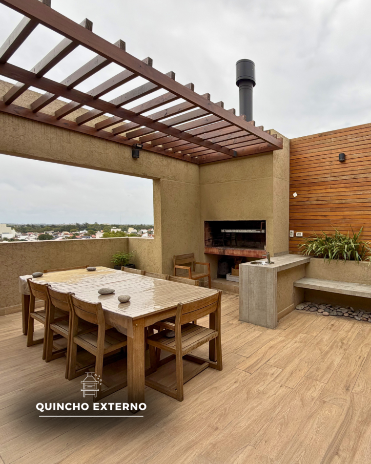 DEPARTAMENTO DE 2 AMBIENTES CON COCHERA, BAULERA Y OFICINA PRIVADA. BARRIO SAN JOSE